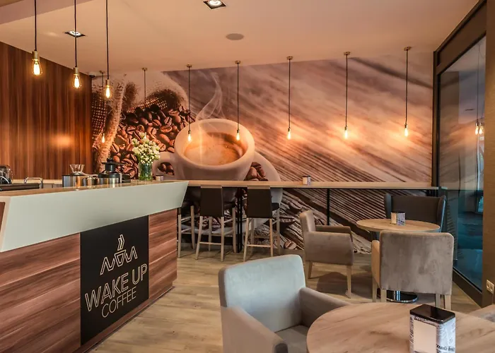 12 Ξενοδοχείο 3*